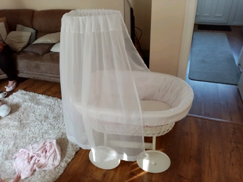 cribs with wheels and drapes